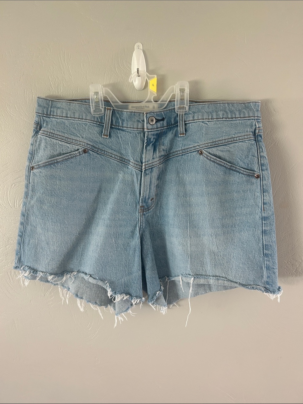 Abercrombie & Fitch The Dad Short High Rise Jean
